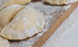 Ile kalorii ma jeden pieróg ruski? Zaskakujące fakty o kaloriach