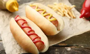 Ile kalorii ma hot dog z IKEA? Zaskakujące wartości kaloryczne!