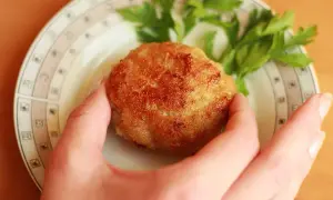 Ile kalorii ma kotlet mielony z indyka? Zaskakujące wartości odżywcze