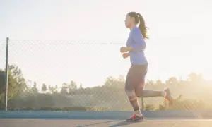 Jakie cardio na redukcji? Najlepsze ćwiczenia na skuteczne odchudzanie