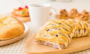 Czy ciasto francuskie tuczy? Sprawdź kalorie i wpływ na wagę