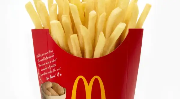 Ile kcal mają frytki z McDonald's? Kaloryczność wszystkich porcji