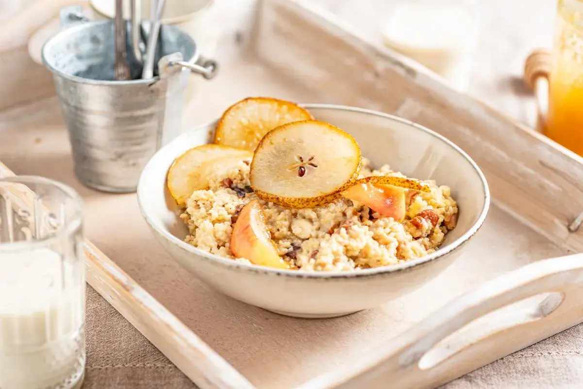 Dietetyczne śniadania 200 kcal: 5 sycących przepisów na dobry start